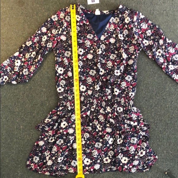 Dress - Picture 7 of 8